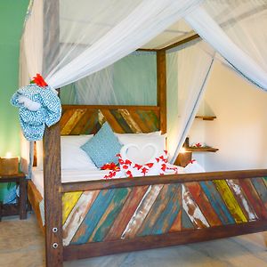 Standard Zimmer mit Kingsize-Bett